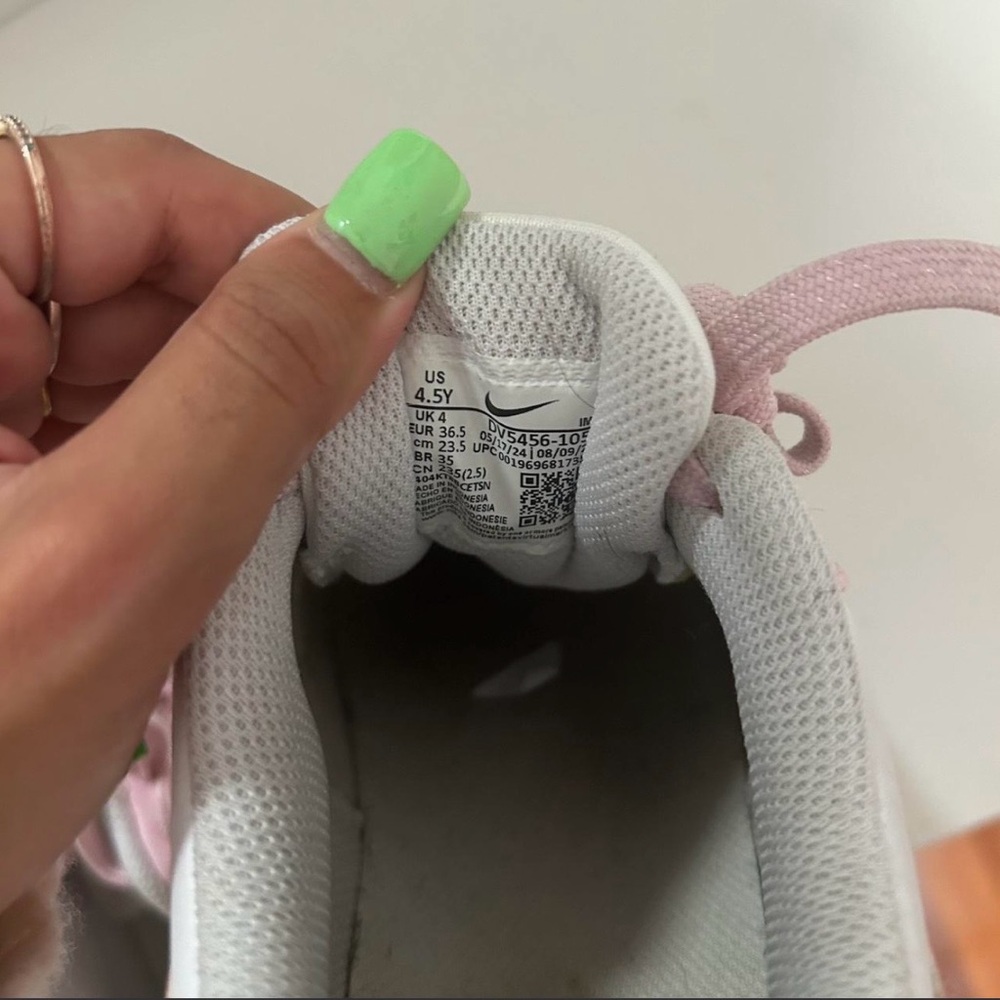Nike Kids Pink Mesh Lace-Up Sneakers